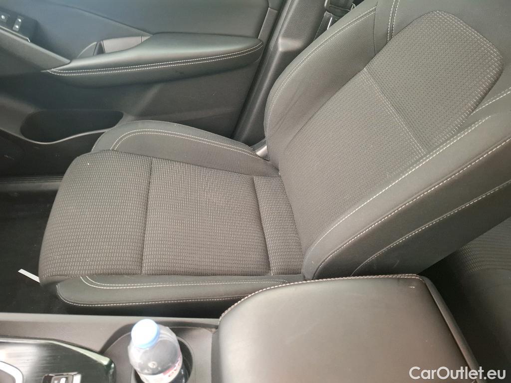  Nissan  Qashqai NISSAN  / 2021 / 5P / Crossover 1.3 MHEV 140 Business Edition #32