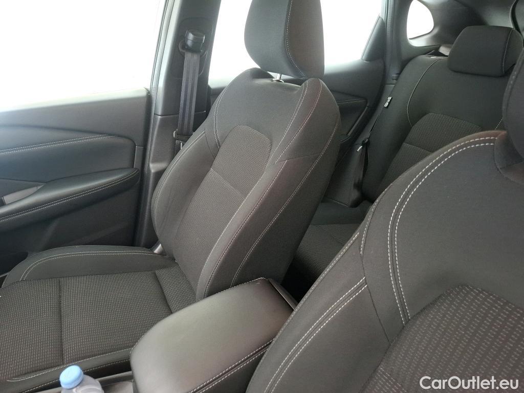  Nissan  Qashqai NISSAN  / 2021 / 5P / Crossover 1.3 MHEV 140 Business Edition #33