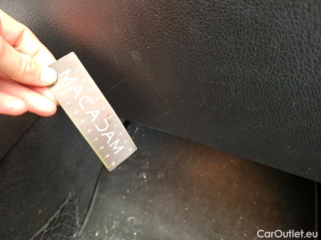  Mercedes  GLB MERCEDES-BENZ  / 2019 / 5P / SUV  200 d AMG Line #51