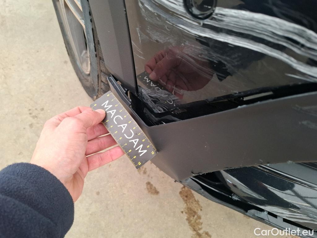  Mercedes  GLB MERCEDES-BENZ  / 2019 / 5P / SUV  200 d AMG Line #37