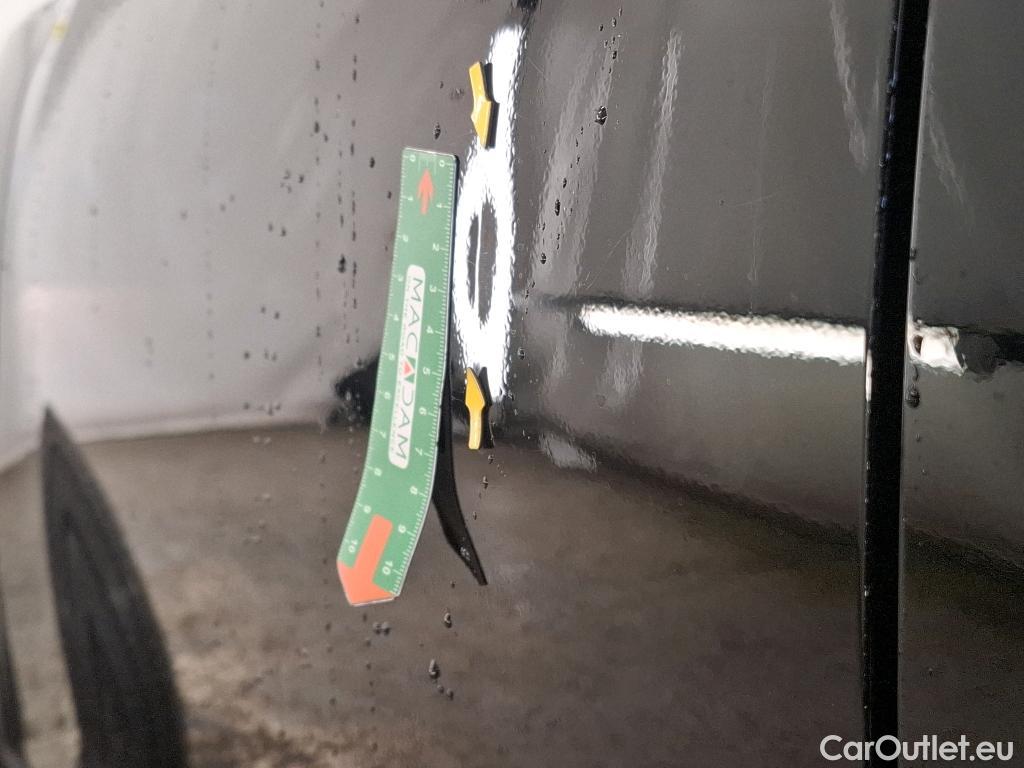  Hyundai  Konna Kona Business Hybrid 2WD 1.6 GDI 140CV BVA6 E6d #3