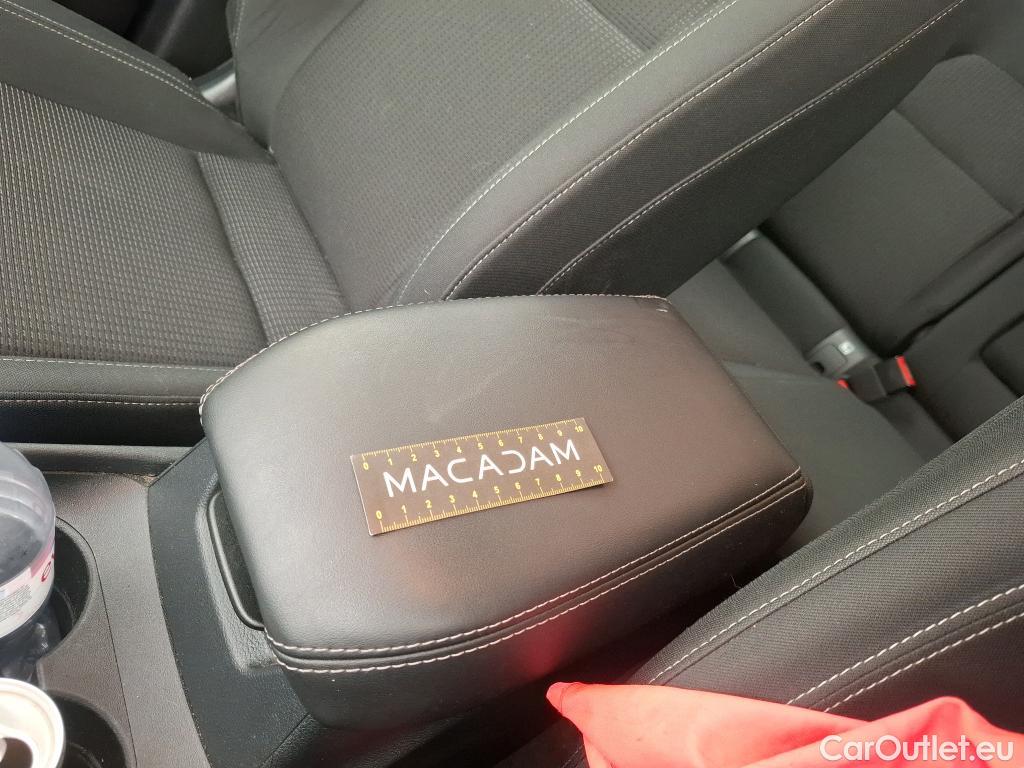  Nissan  Qashqai NISSAN  / 2021 / 5P / Crossover 1.3 MHEV 140 Business Edition #20