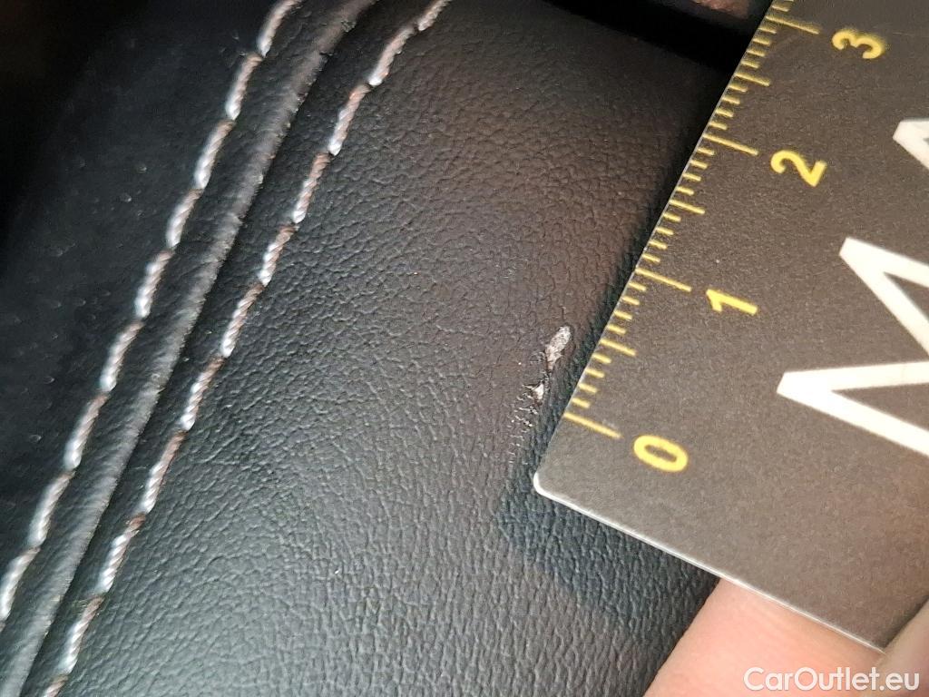  Nissan  Qashqai NISSAN  / 2021 / 5P / Crossover 1.3 MHEV 140 Business Edition #22