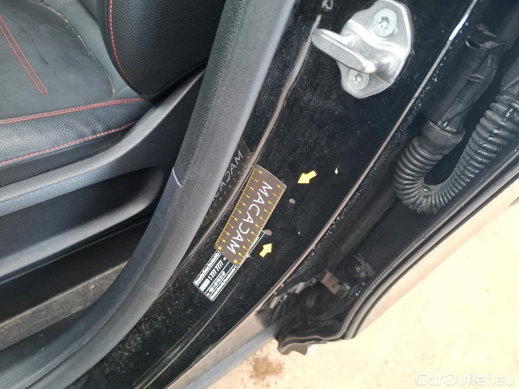  Mercedes  GLB MERCEDES-BENZ  / 2019 / 5P / SUV  200 d AMG Line #20