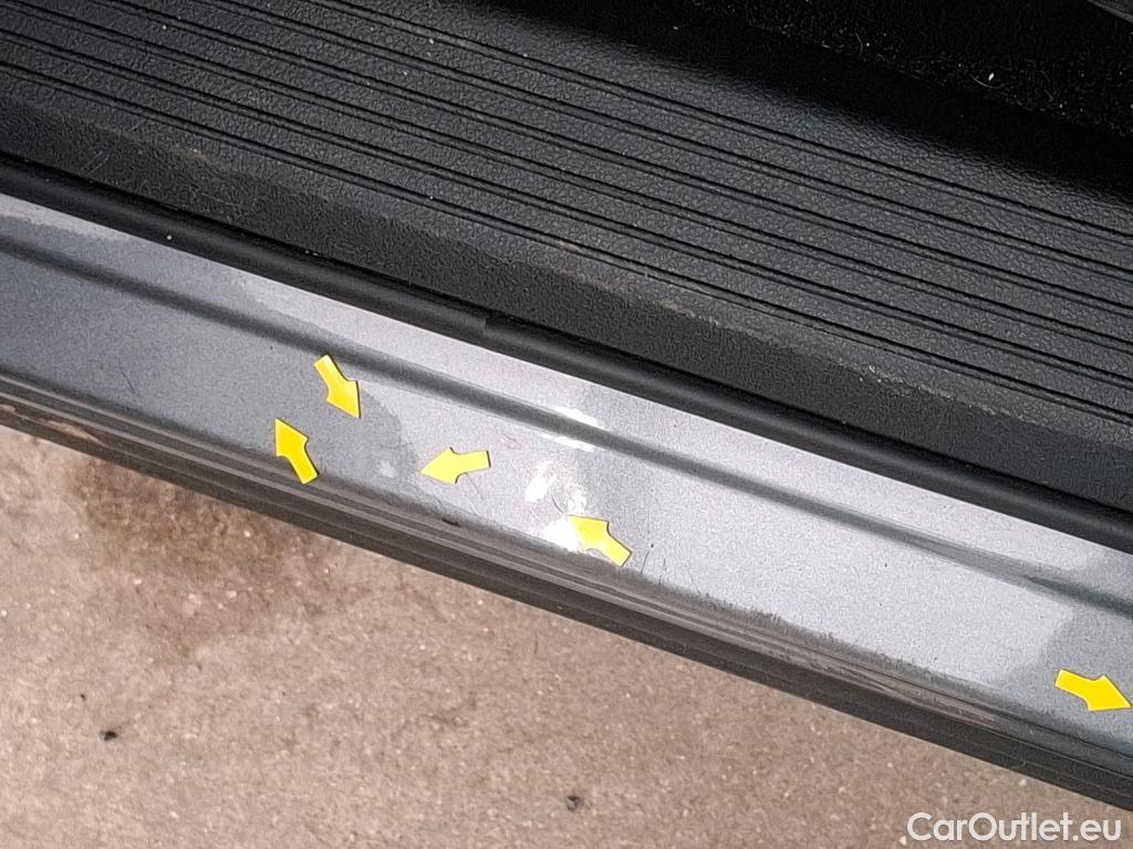  Nissan  Qashqai NISSAN  / 2021 / 5P / Crossover 1.3 MHEV 140 Business Edition #10