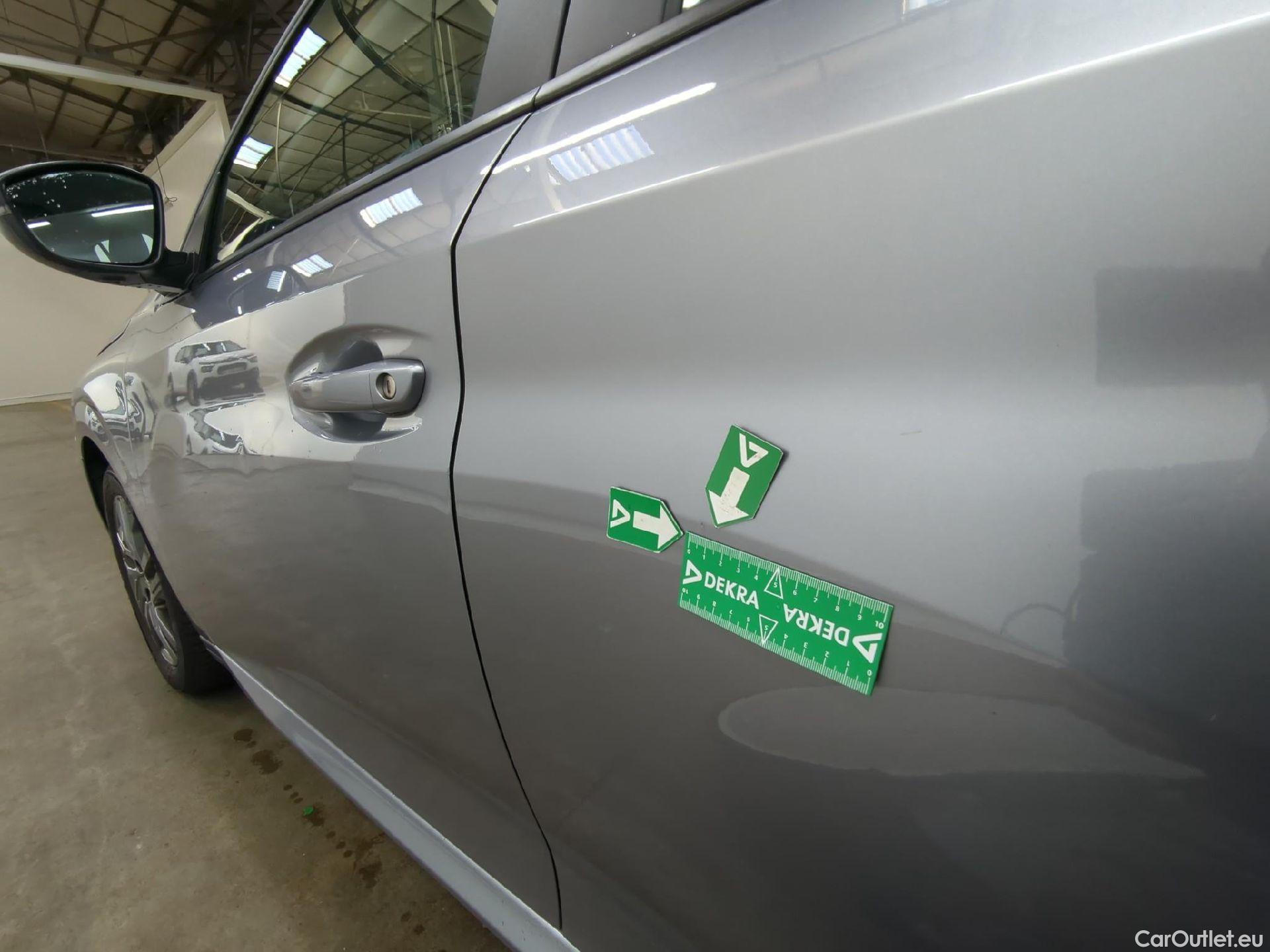  Peugeot  208 PEUGEOT  / 2019 / 5P / Berline Puretech 75 S&S Active Business #23