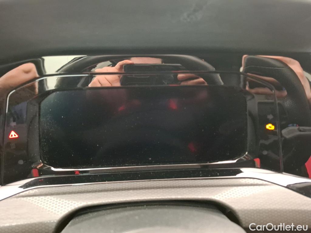  Volkswagen  Golf  VOLKSWAGEN / 2020 / 5P / Berline 1.4 eHybrid OPF 245 DSG6 GTE #9