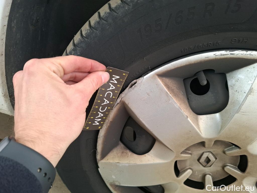  Renault  Kangoo  Express Confort (L1) 1.5 dCi 90CV BVM5 E6 #35