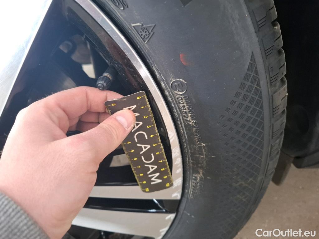  Peugeot  3008  GT 1.2 PureTech 130CV BVA8 E6d #11