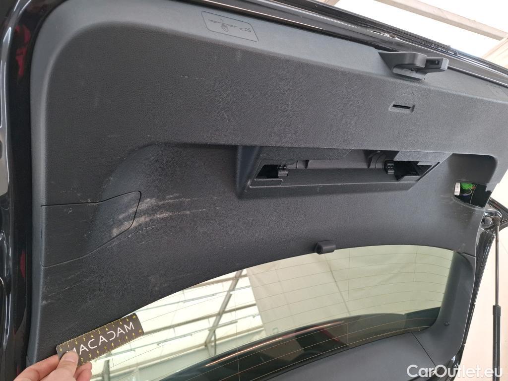  Volkswagen  Golf  VOLKSWAGEN / 2020 / 5P / Berline 1.4 eHybrid OPF 245 DSG6 GTE #4