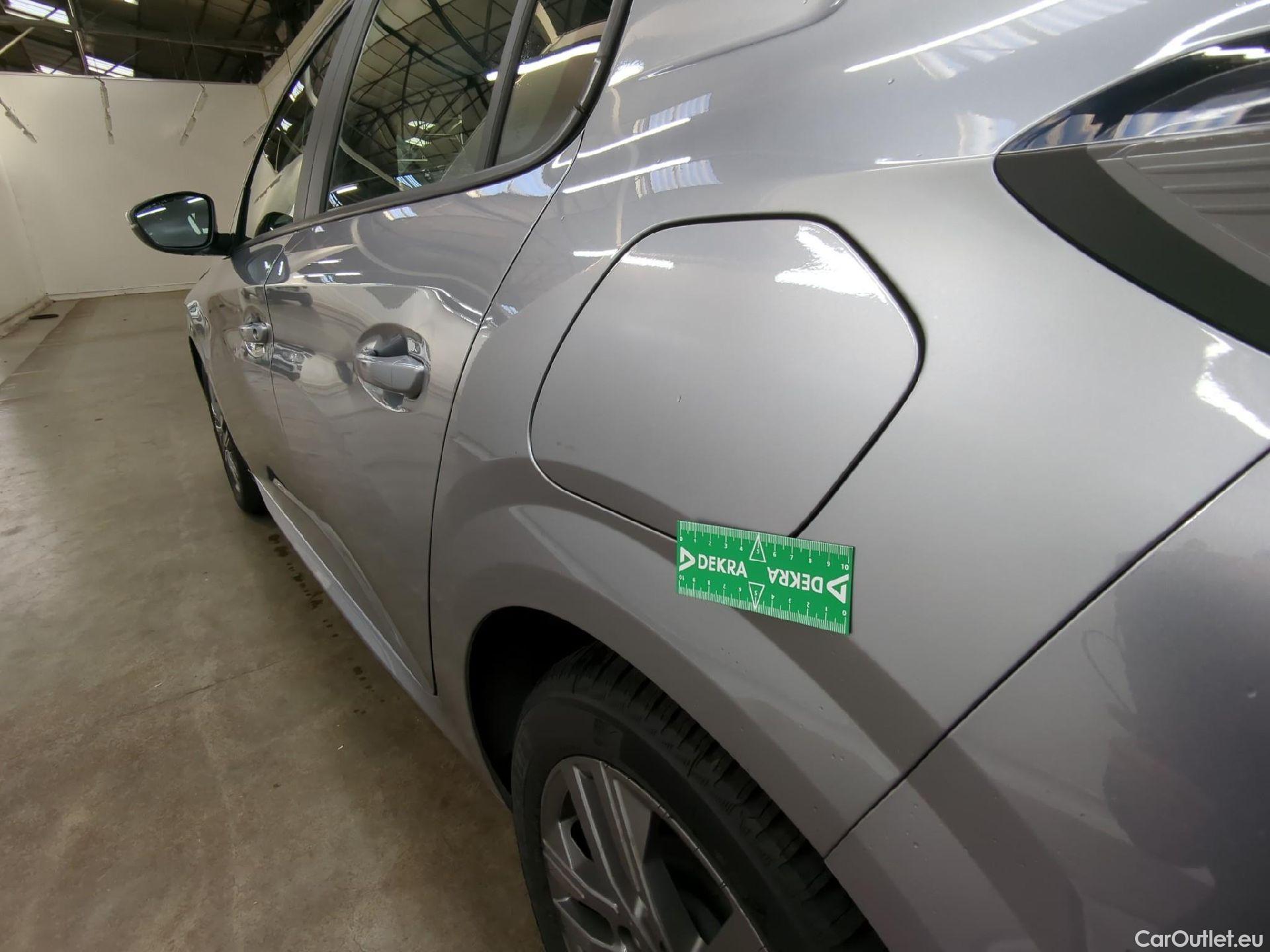  Peugeot  208 PEUGEOT  / 2019 / 5P / Berline Puretech 75 S&S Active Business #27