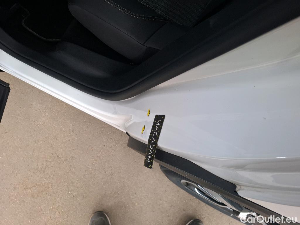  Peugeot  3008  GT 1.2 PureTech 130CV BVA8 E6d #13