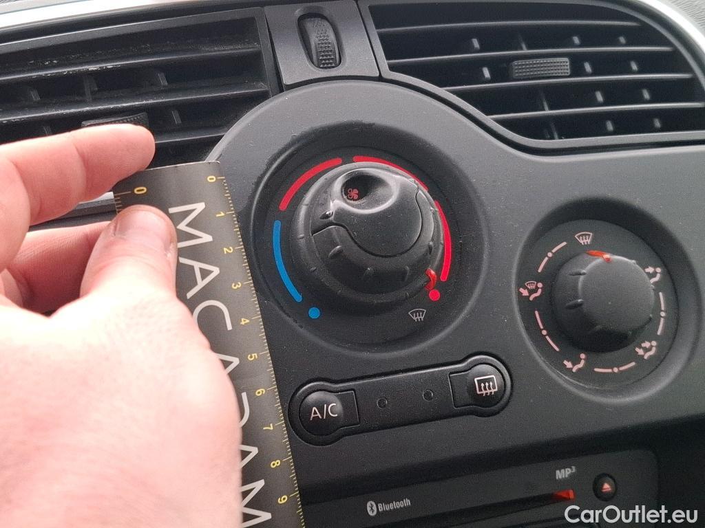  Renault  Kangoo  Express Maxi Extra (Série Spéciale) 1.5 dCi 90CV BVM5 E6 #49