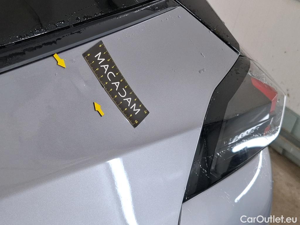  Peugeot  2008  Allure Business 1.5 HDi 110CV BVM6 E6d #24