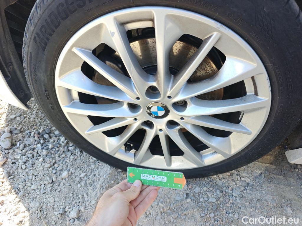  Bmw  Serie 1 BMW  / 2019 / 5P / berlina con portón 118i #18