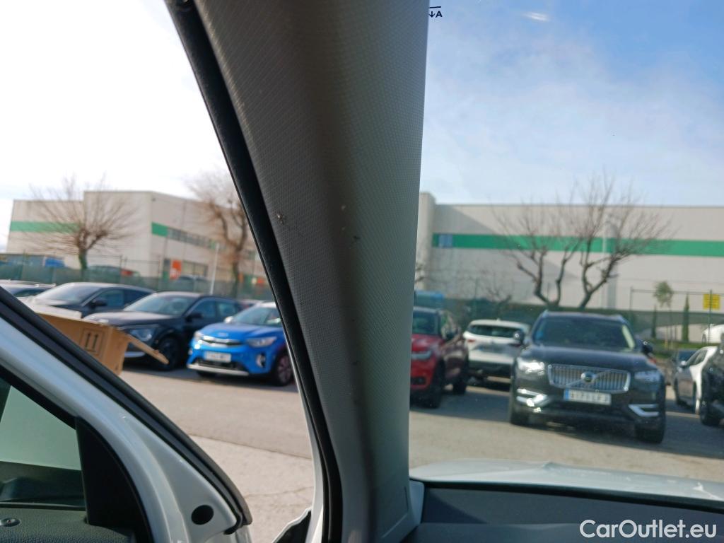  Audi  Q2 AUDI  / 2016 / 5P / todoterreno Design 30 TFSI 85kW (116CV) (AC) #15