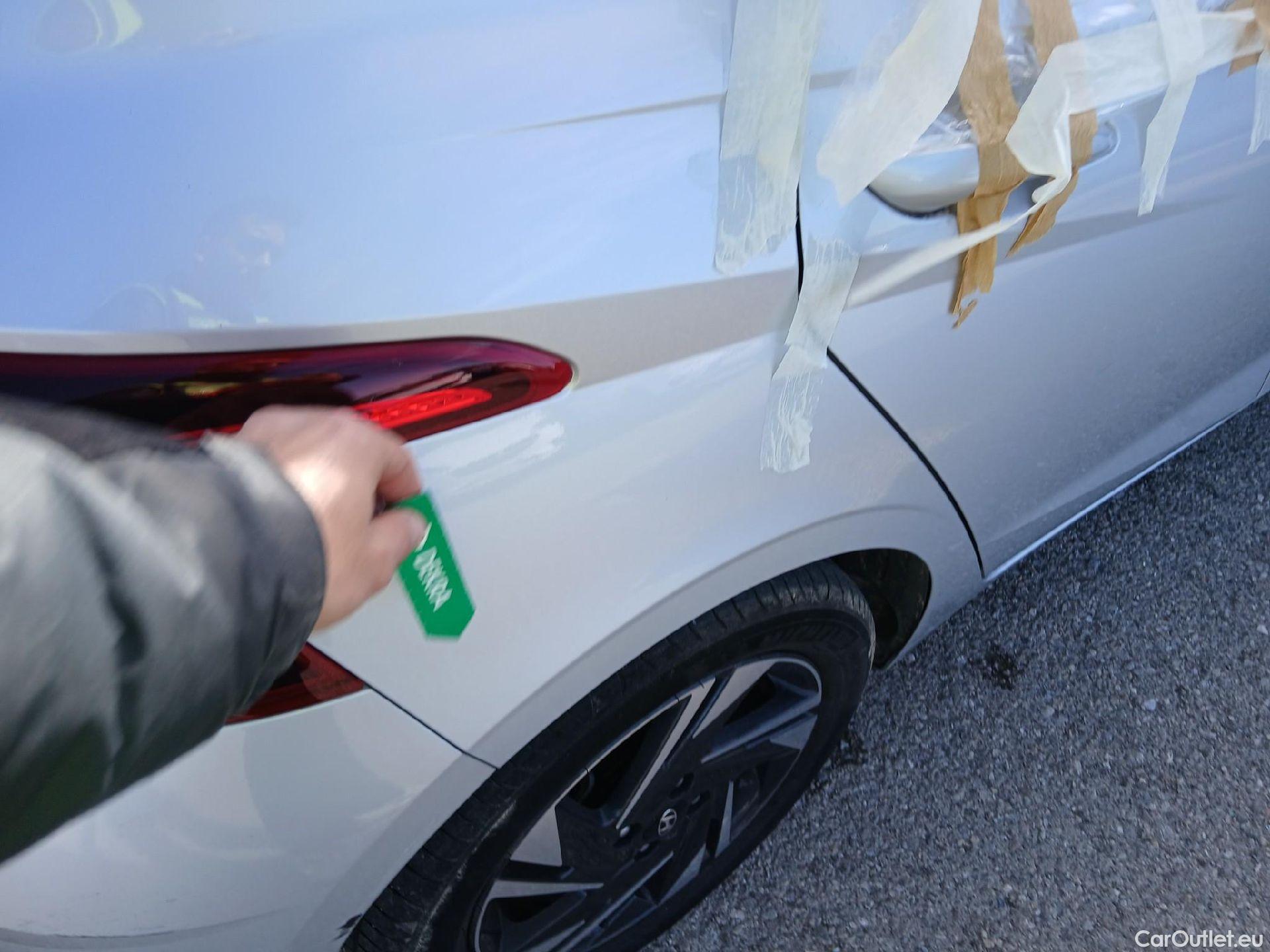  Hyundai  i20 HYUNDAI  / 2020 / 5P / berlina con portón 1.0 TGDI 74kW (100CV) Klass #15