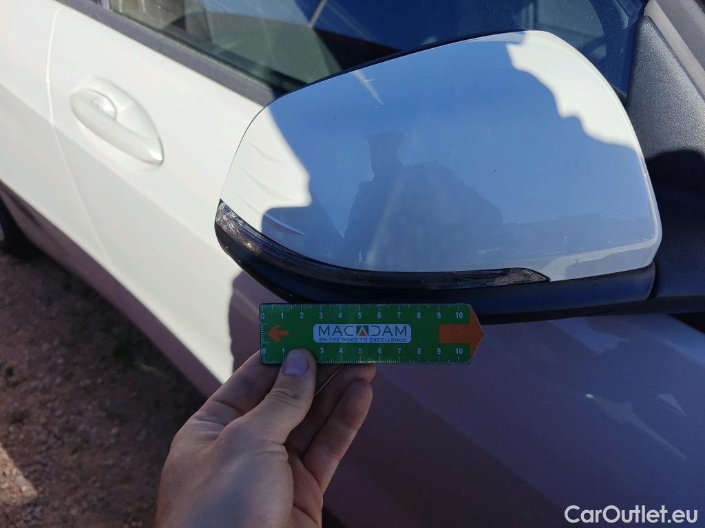  Bmw  Serie 1 BMW  / 2019 / 5P / berlina con portón 118i #33