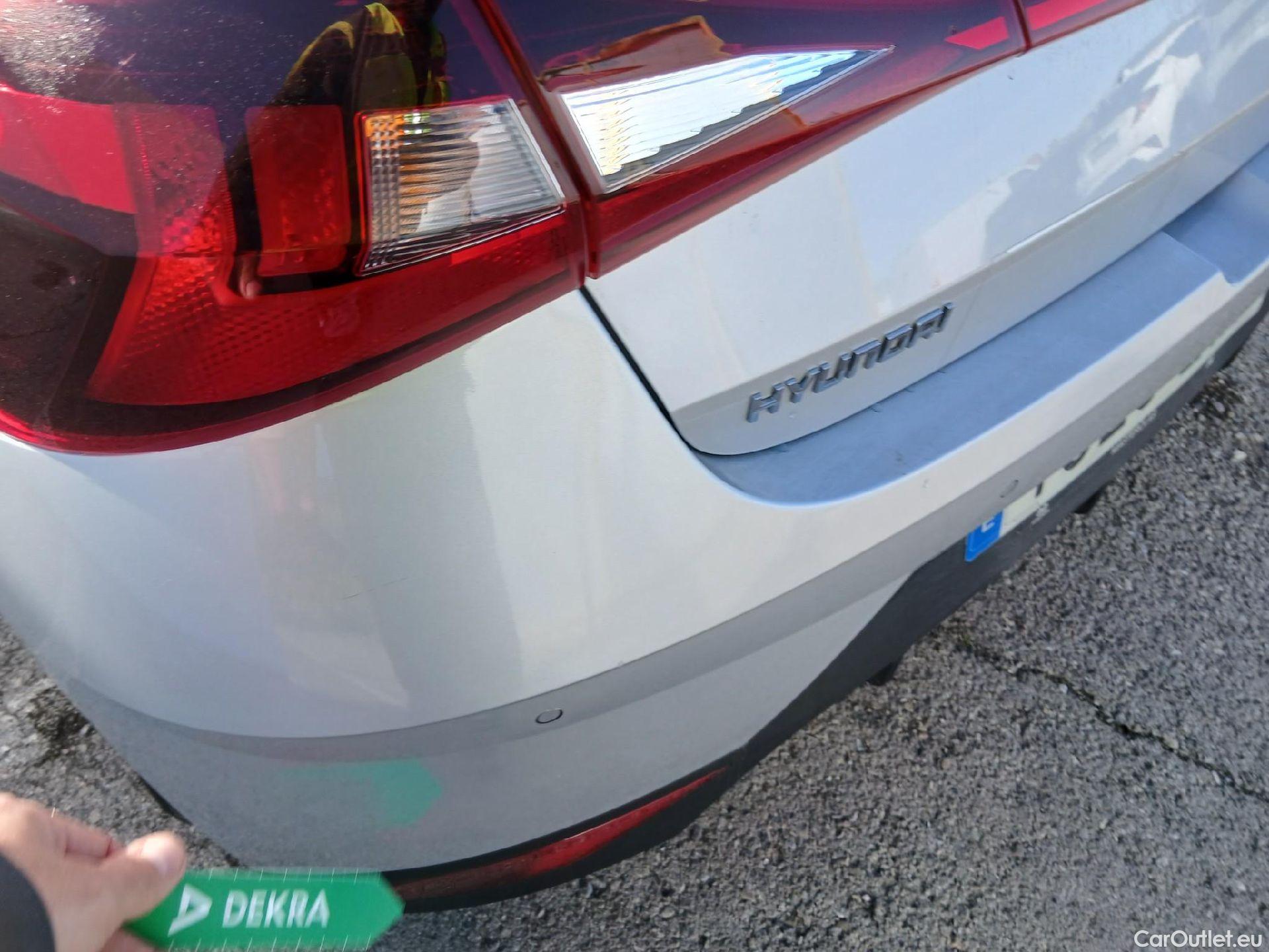  Hyundai  i20 HYUNDAI  / 2020 / 5P / berlina con portón 1.0 TGDI 74kW (100CV) Klass #14