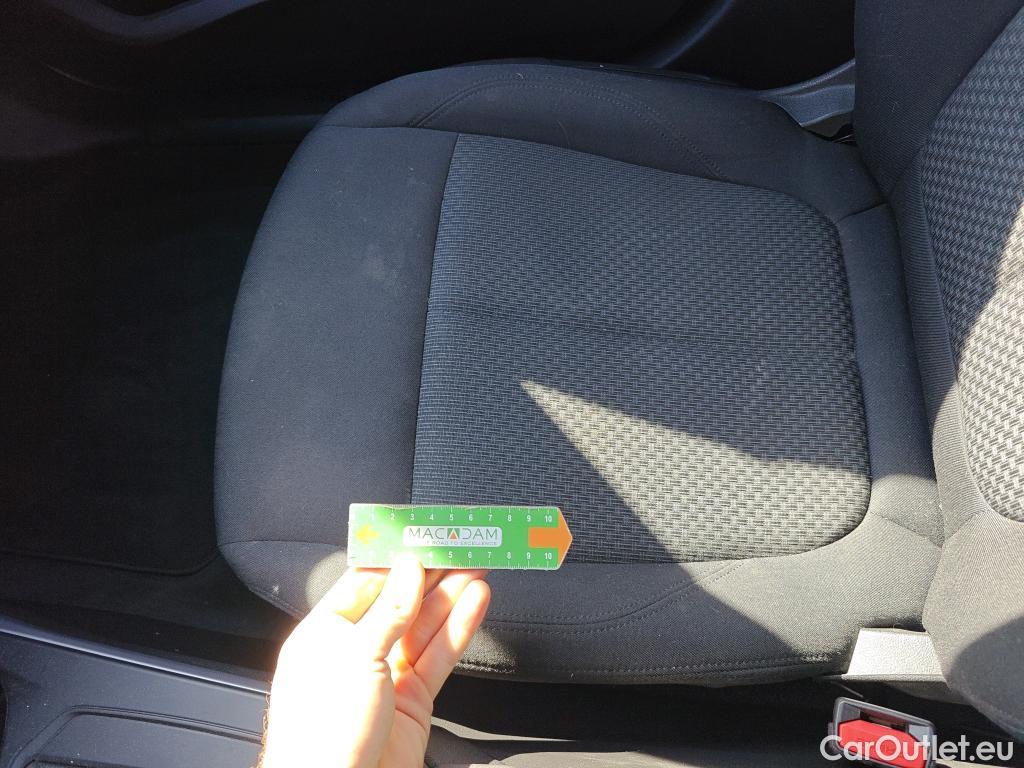  Bmw  Serie 1 BMW  / 2019 / 5P / berlina con portón 118i #14