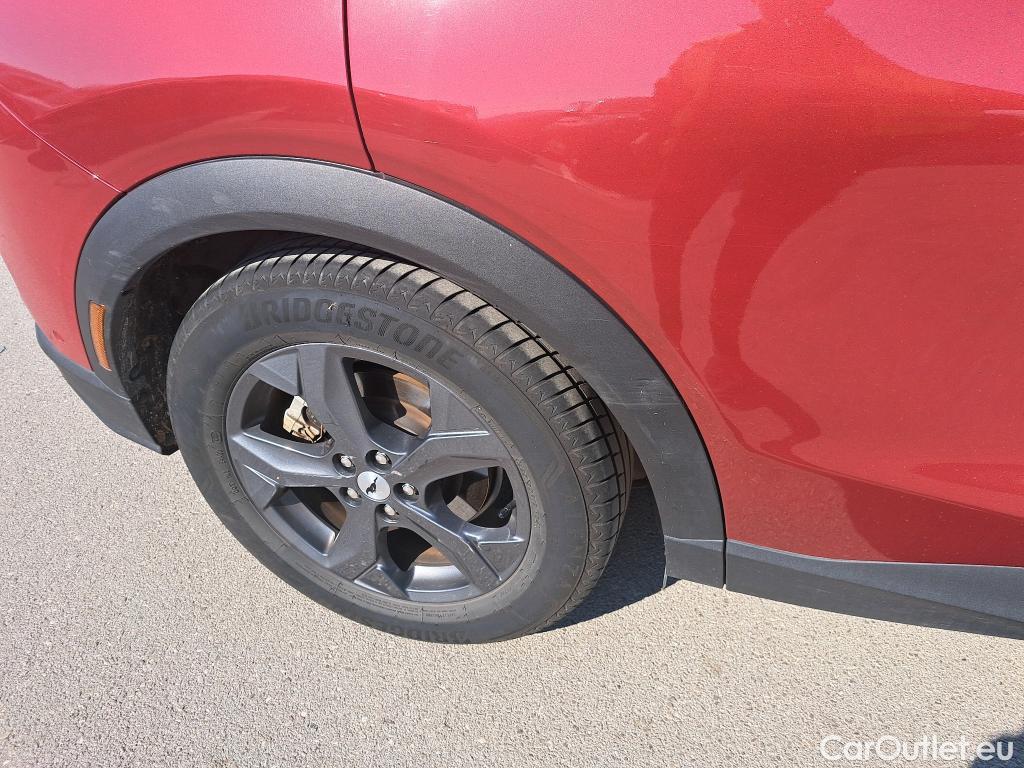  Ford  Mustang FORD  Mach-E / 2020 / 5P / todoterreno 198kW Batería 75.7Kwh #26