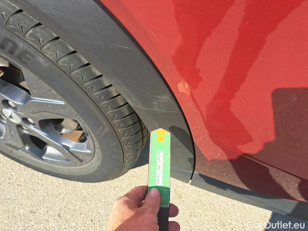  Ford  Mustang FORD  Mach-E / 2020 / 5P / todoterreno 198kW Batería 75.7Kwh #27