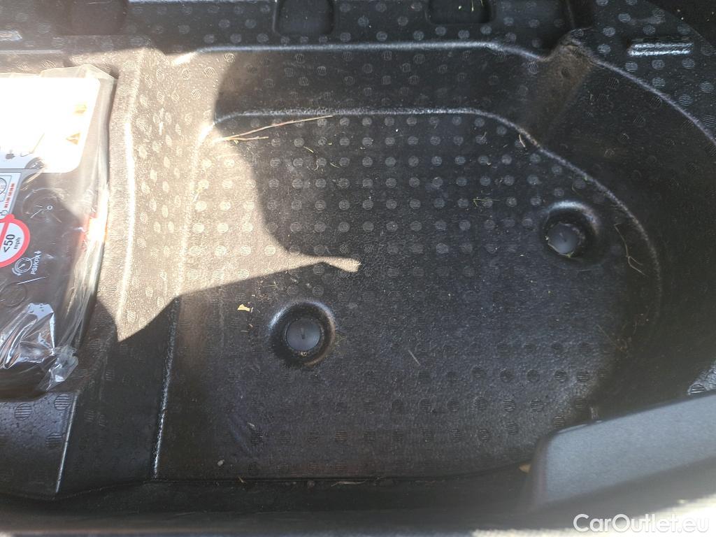  Ford  Mustang FORD  Mach-E / 2020 / 5P / todoterreno 198kW Batería 75.7Kwh #2