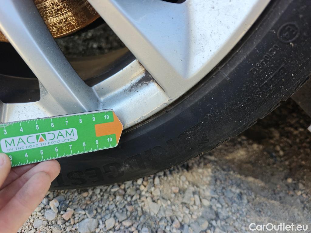  Bmw  Serie 1 BMW  / 2019 / 5P / berlina con portón 118i #22