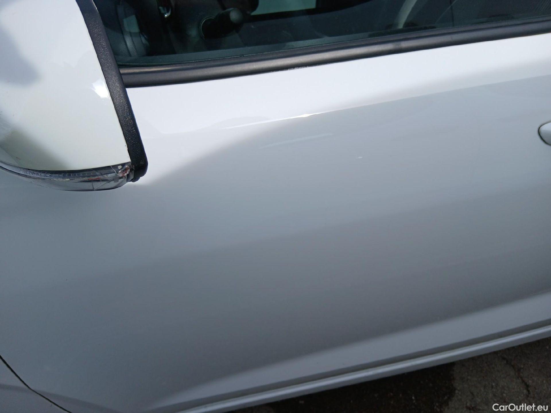  Hyundai  i10 HYUNDAI  / 2020 / 5P / berlina con portón 1.0 Klass #10