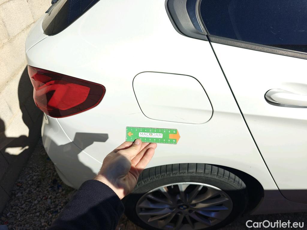  Bmw  Serie 1 BMW  / 2019 / 5P / berlina con portón 118i #52