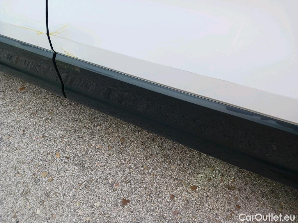  Audi  Q2 AUDI  / 2016 / 5P / todoterreno Design 30 TFSI 85kW (116CV) (AC) #26