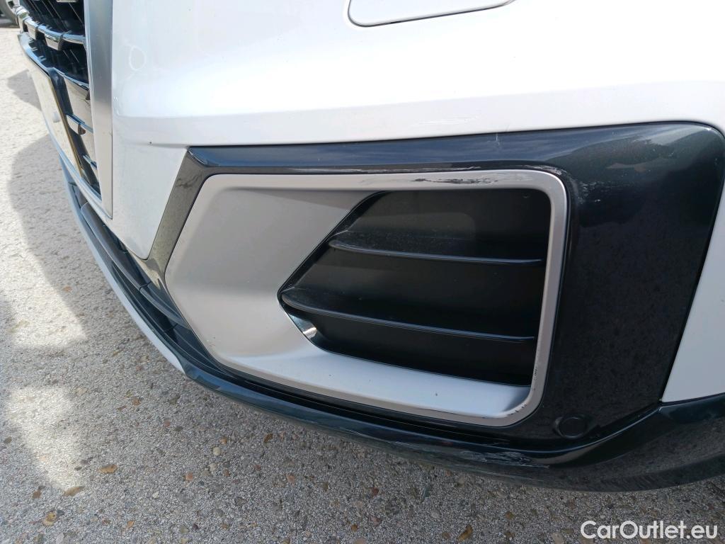  Audi  Q2 AUDI  / 2016 / 5P / todoterreno Design 30 TFSI 85kW (116CV) (AC) #32