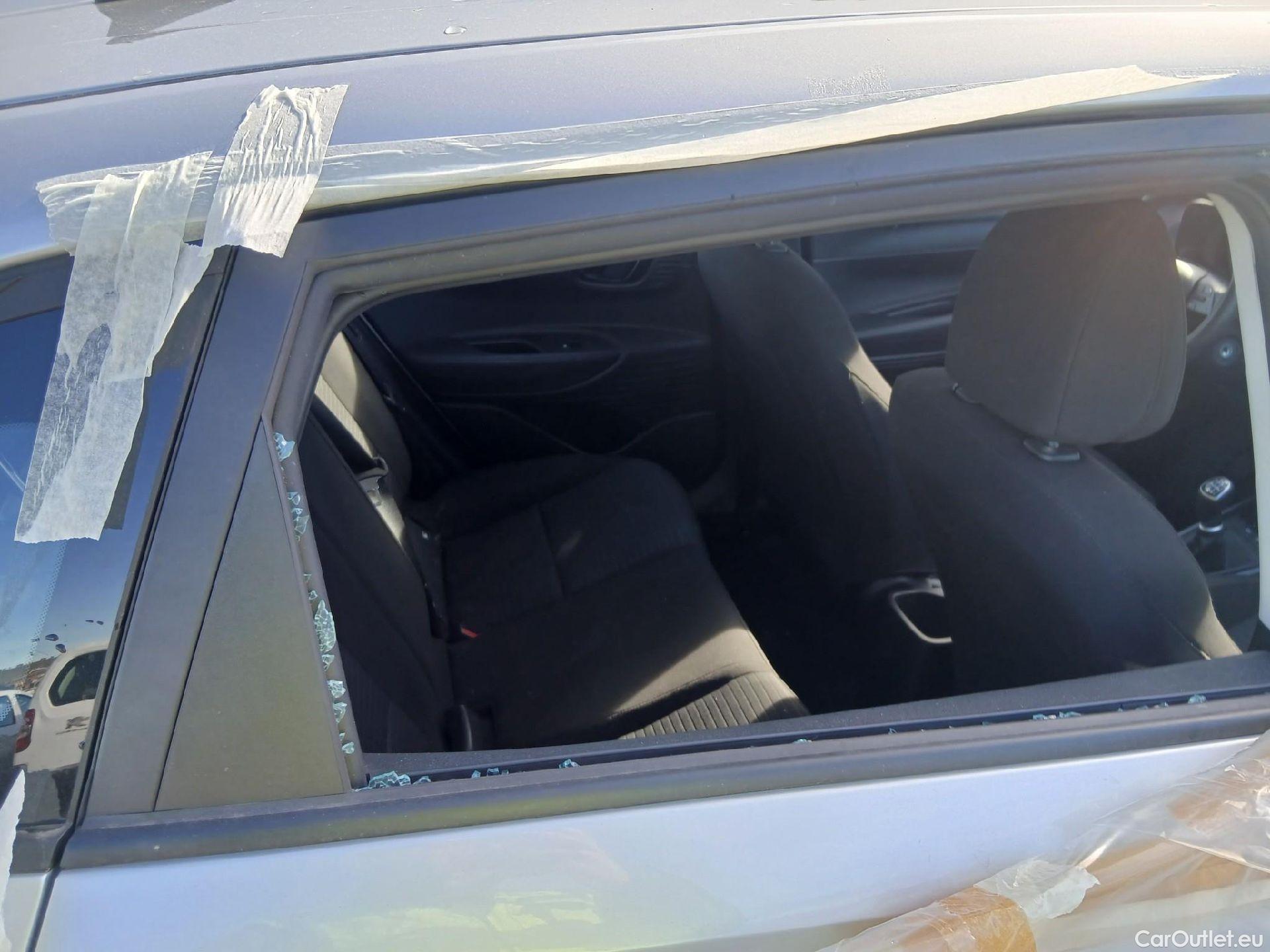  Hyundai  i20 HYUNDAI  / 2020 / 5P / berlina con portón 1.0 TGDI 74kW (100CV) Klass #20