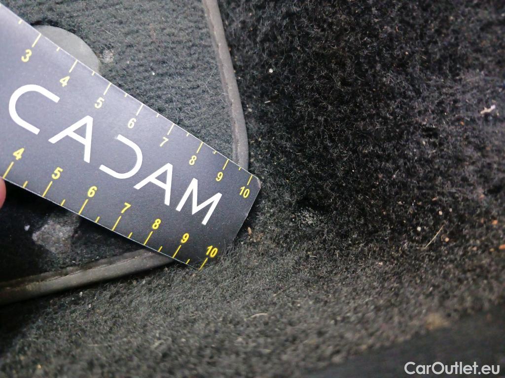  Audi  Q2 AUDI  / 2016 / 5P / todoterreno Design 30 TFSI 85kW (116CV) (AC) #8