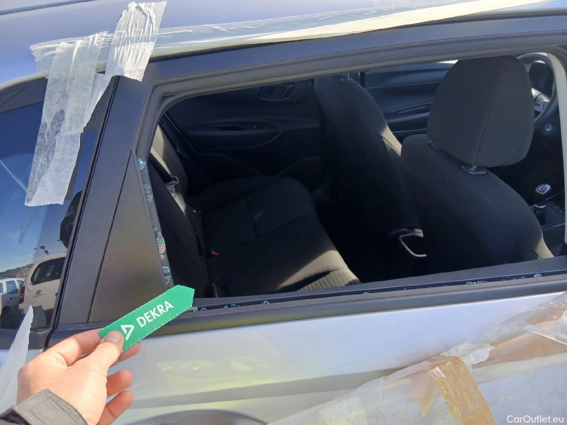  Hyundai  i20 HYUNDAI  / 2020 / 5P / berlina con portón 1.0 TGDI 74kW (100CV) Klass #19