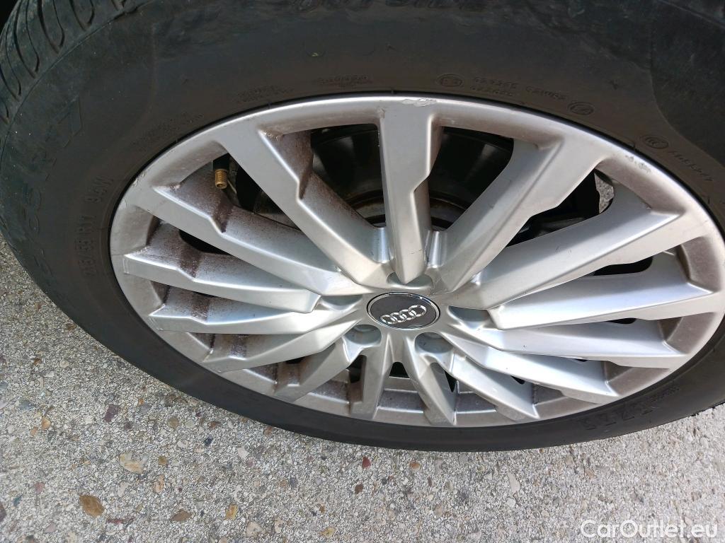  Audi  Q2 AUDI  / 2016 / 5P / todoterreno Design 30 TFSI 85kW (116CV) (AC) #45