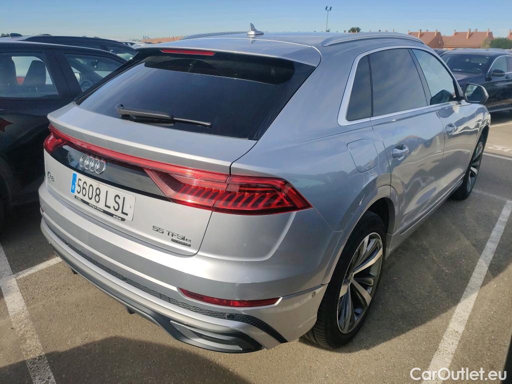  Audi  Q8 AUDI  / 2018 / 5P / todoterreno 55 TFSIe S Line 280kW quattro tiptronic #39