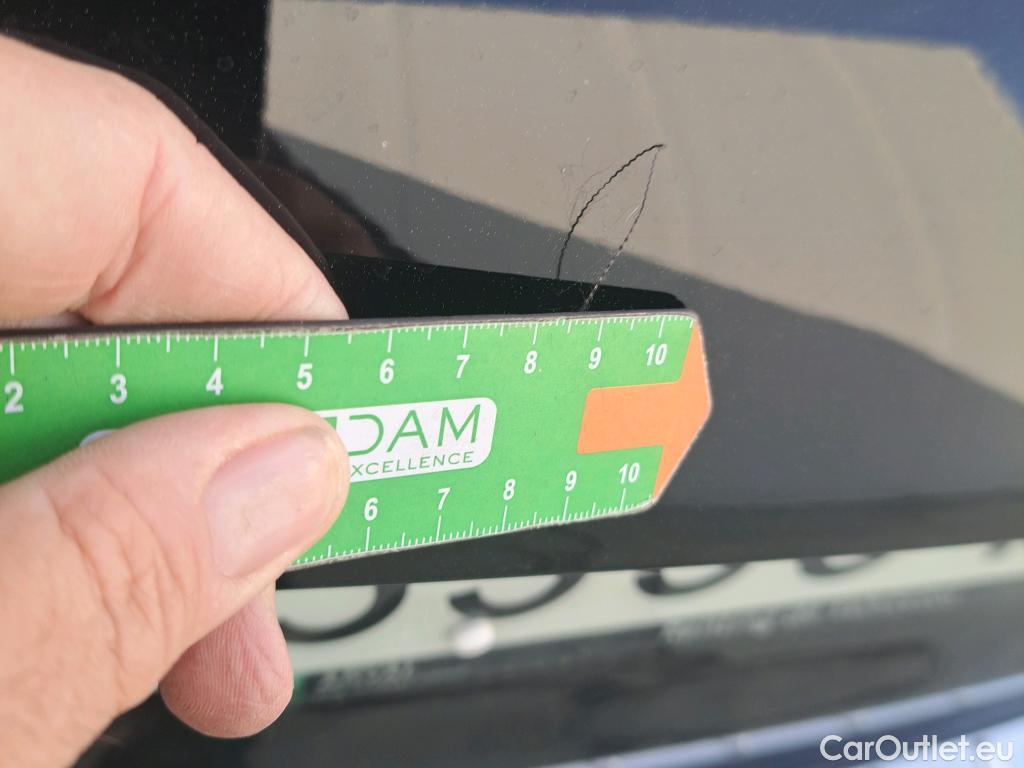  Mercedes  GLA MERCEDES-BENZ  / 2020 / 5P / todoterreno  250 e #5