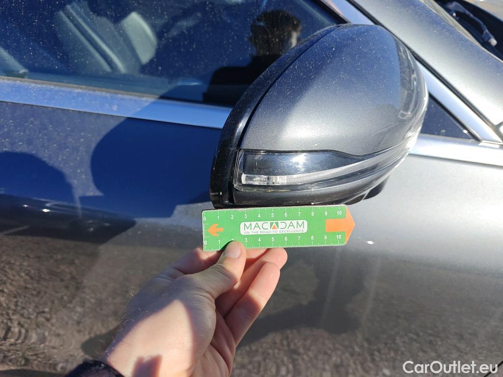  Mercedes  E-Klasse MERCEDES-BENZ Clase E / 2016 / 2P / coupé Coupé E 220 d #33