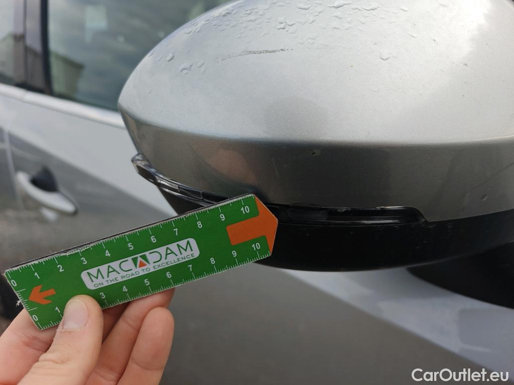  Nissan  Qashqai NISSAN  / 2021 / 5P / todoterreno DIG-T 103kW (140CV) mHEV 4x2 Acenta #48