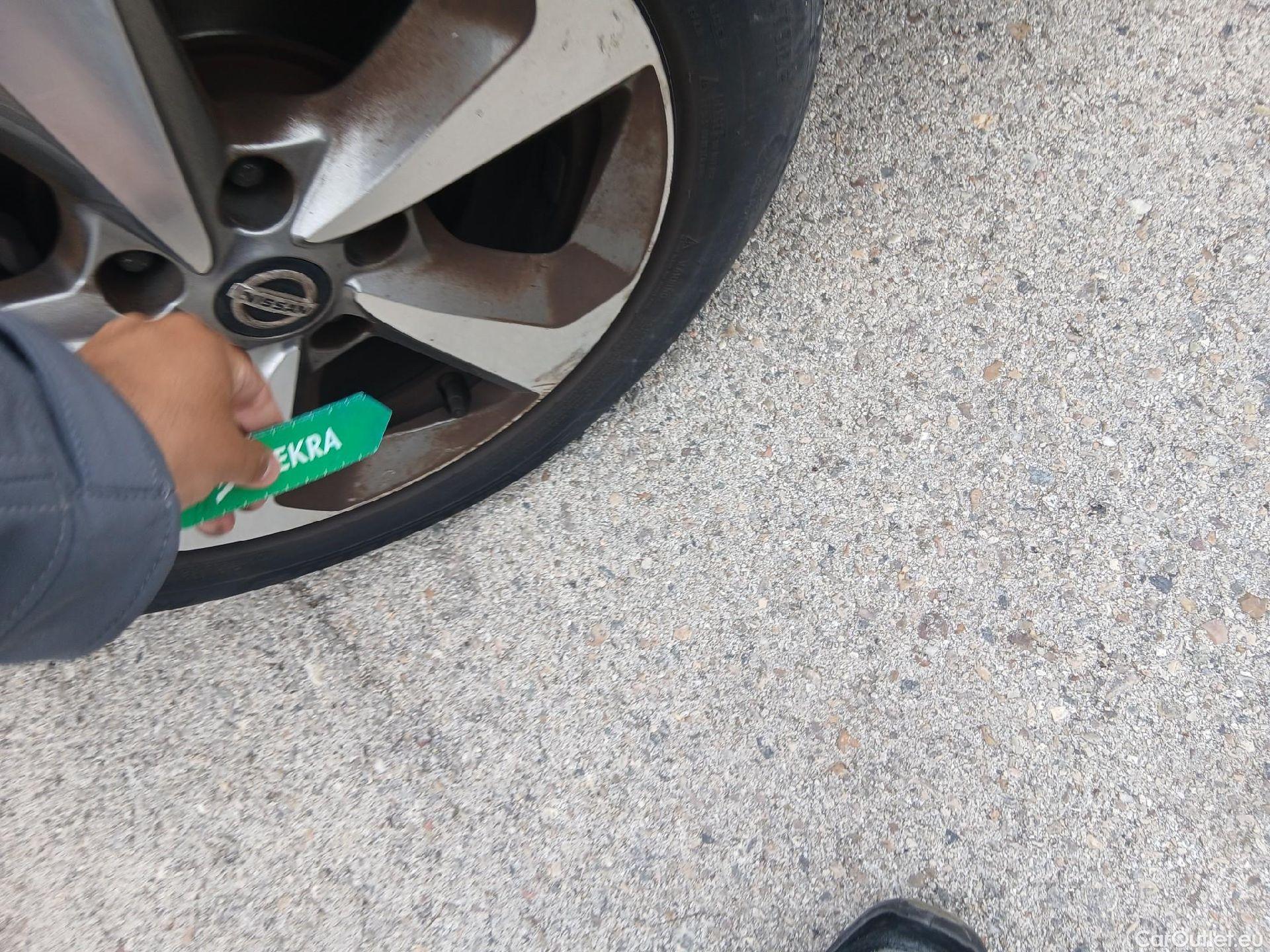  Nissan  Juke NISSAN  / 2014 / 5P / crossover G E6D-Temp 83 kW (112 CV) 5M/T ACENTA #24