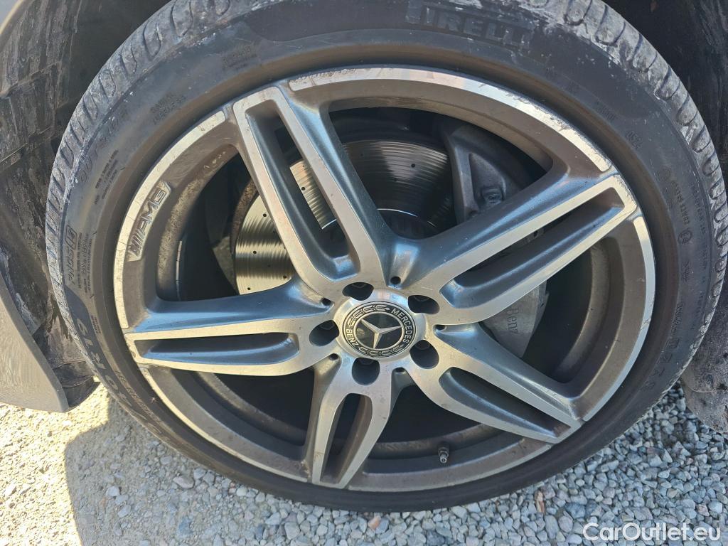  Mercedes  E-Klasse MERCEDES-BENZ Clase E / 2016 / 2P / coupé Coupé E 220 d #2