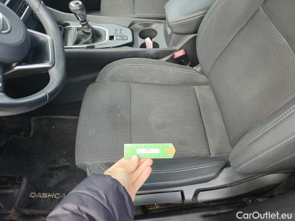  Nissan  Qashqai NISSAN  / 2021 / 5P / todoterreno DIG-T 103kW (140CV) mHEV 4x2 Acenta #25