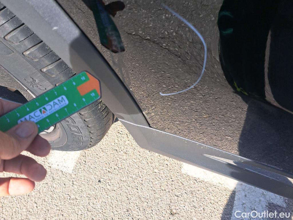  Mercedes  GLA MERCEDES-BENZ  / 2020 / 5P / todoterreno  250 e #24