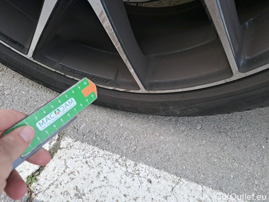  Mercedes  G-Klasee MERCEDES-BENZ GLC Coupé / 2019 / 5P / coupé GLC 300 d 4MATIC #2