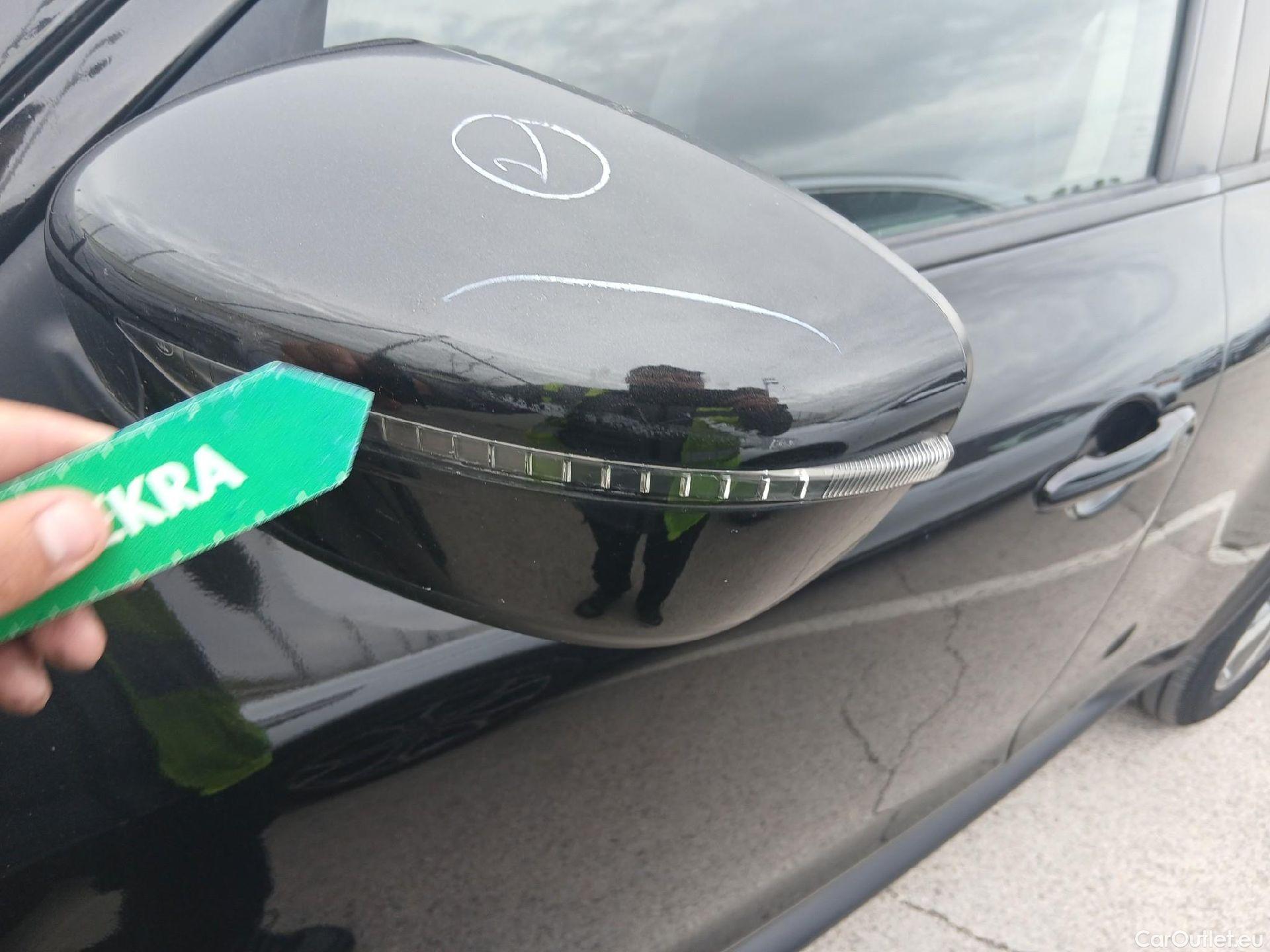  Nissan  Juke NISSAN  / 2014 / 5P / crossover G E6D-Temp 83 kW (112 CV) 5M/T ACENTA #26