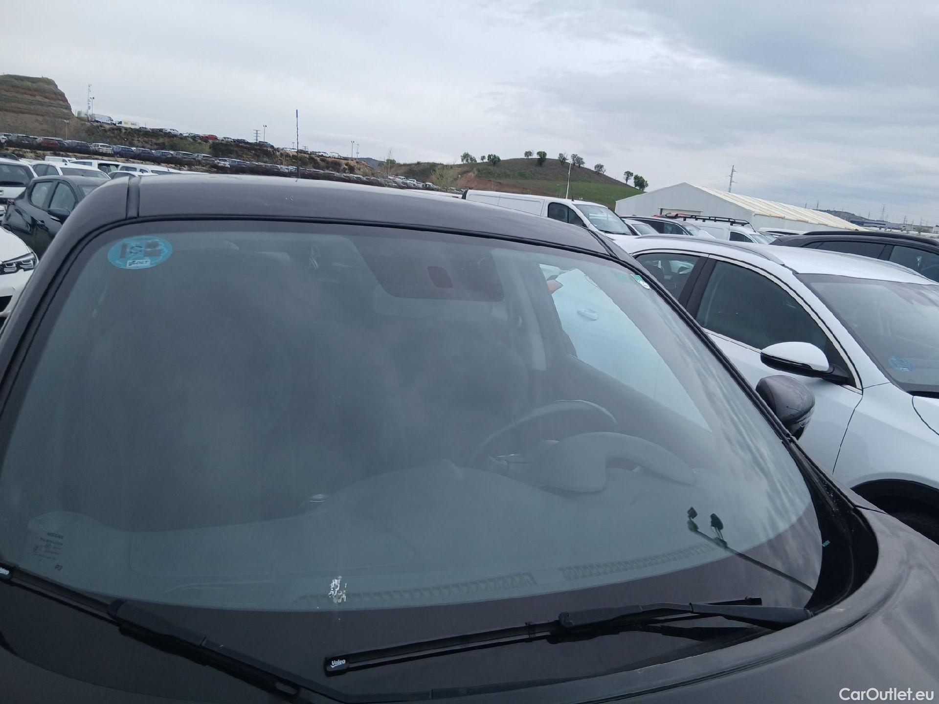  Nissan  Juke NISSAN  / 2014 / 5P / crossover G E6D-Temp 83 kW (112 CV) 5M/T ACENTA #23