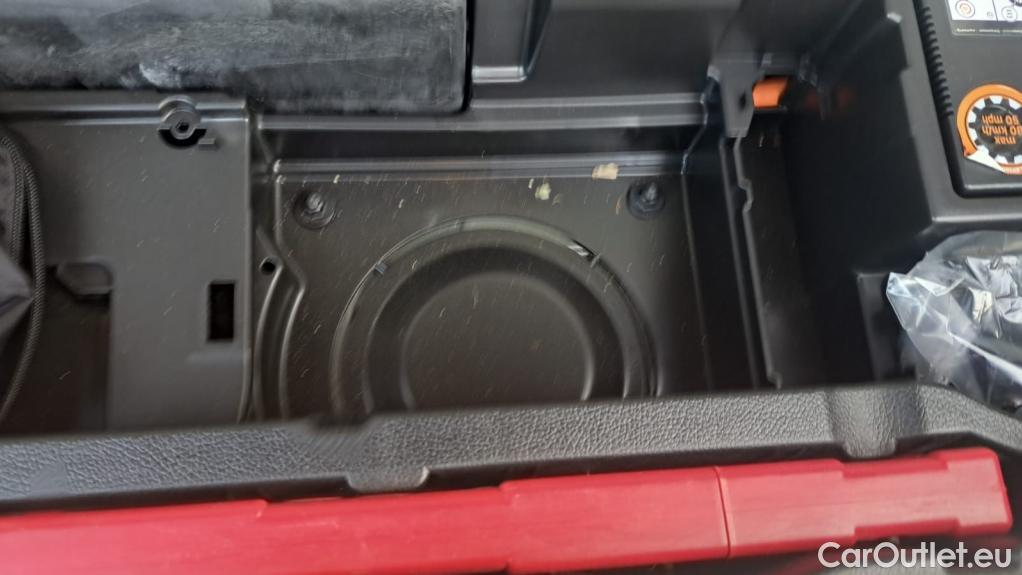  Mercedes  GLA MERCEDES-BENZ  / 2020 / 5P / todoterreno  250 e #2