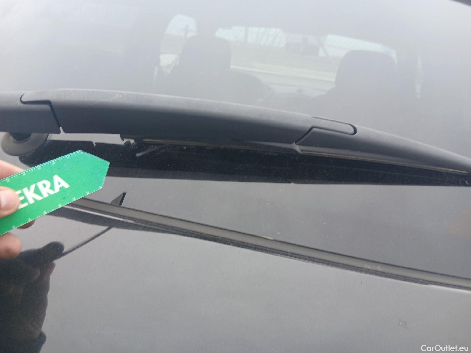  Nissan  Juke NISSAN  / 2014 / 5P / crossover G E6D-Temp 83 kW (112 CV) 5M/T ACENTA #35