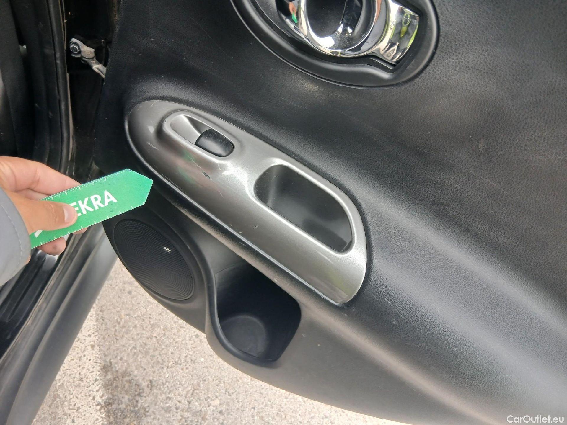  Nissan  Juke NISSAN  / 2014 / 5P / crossover G E6D-Temp 83 kW (112 CV) 5M/T ACENTA #11